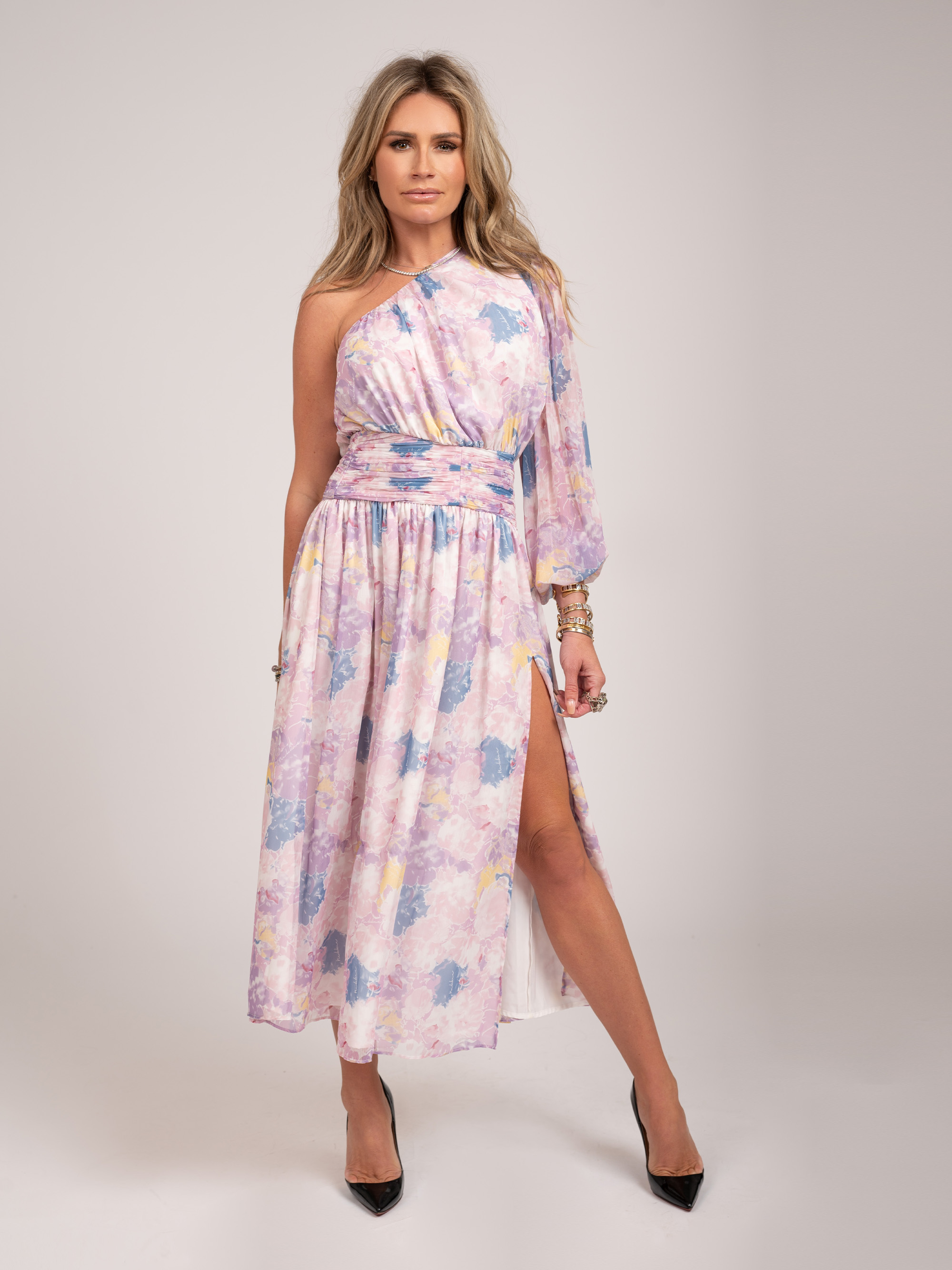 Maxi dress with split with flower pattern